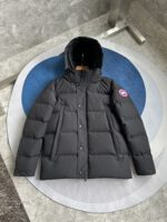 Canada Goose Wyndham Core Reset Black Jacket - Image 2