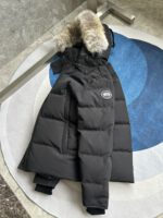Canada Goose Wyndham Black/Black Label Jacket - Image 5