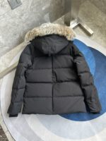 Canada Goose Wyndham Black/Black Label Jacket - Image 3
