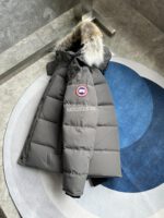 Canada Goose Wyndham Grey Jacket - Image 5