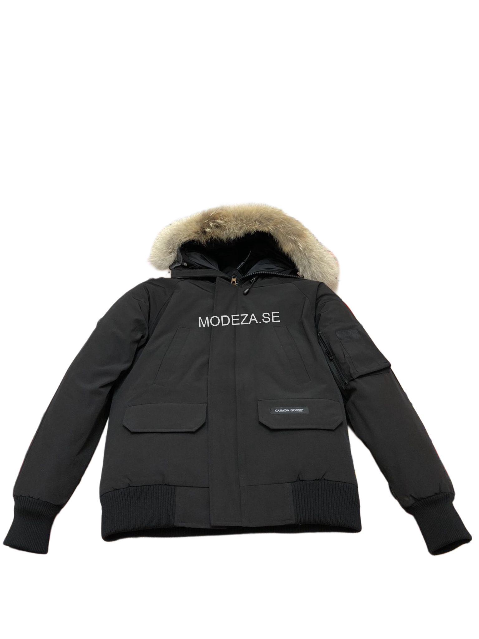 WhatsApp Bild 2024-09-25 kl. 00.55.29_97d8d30d Canada Goose Bomber Black Jacket - Image 1