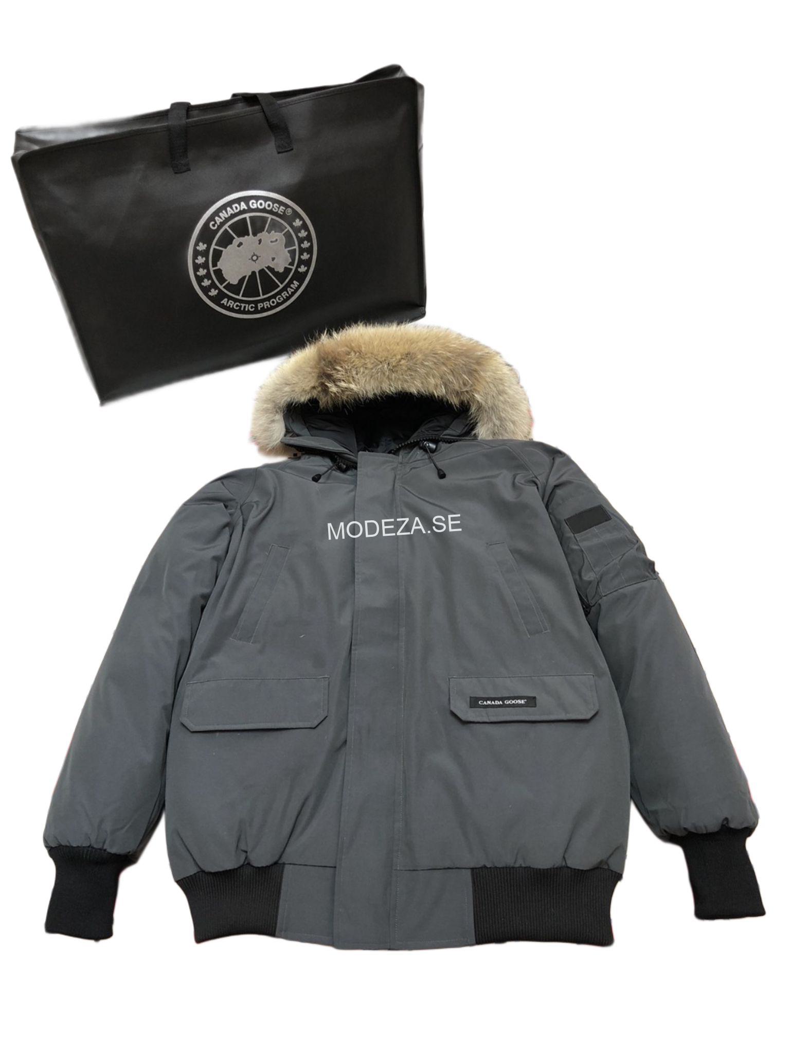 WhatsApp Bild 2024-09-25 kl. 00.58.11_dc2be571 Canada Goose Bomber Grey Jacket - Image 1