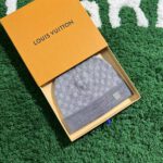 Louis Vuitton Petit Damier Grey Beanie - Image 3