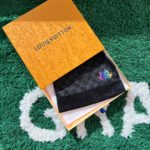 Louis Vuitton Petit Damier Black/Big Logo Beanie - Image 2