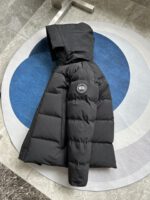 Canada Goose Wyndham Core Reset Black/Black Label Jacket - Image 5