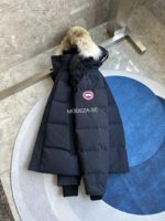 Canada Goose Wyndham Navy Jacket - Image 5