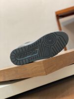 Louis Vuitton Clean Grey Trainer - Image 4