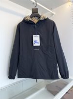 Burberry Rutig Inside/Outside Khaki WindBreaker - Image 4