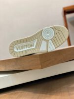 Louis Vuitton Fabric Beige Trainer - Image 4