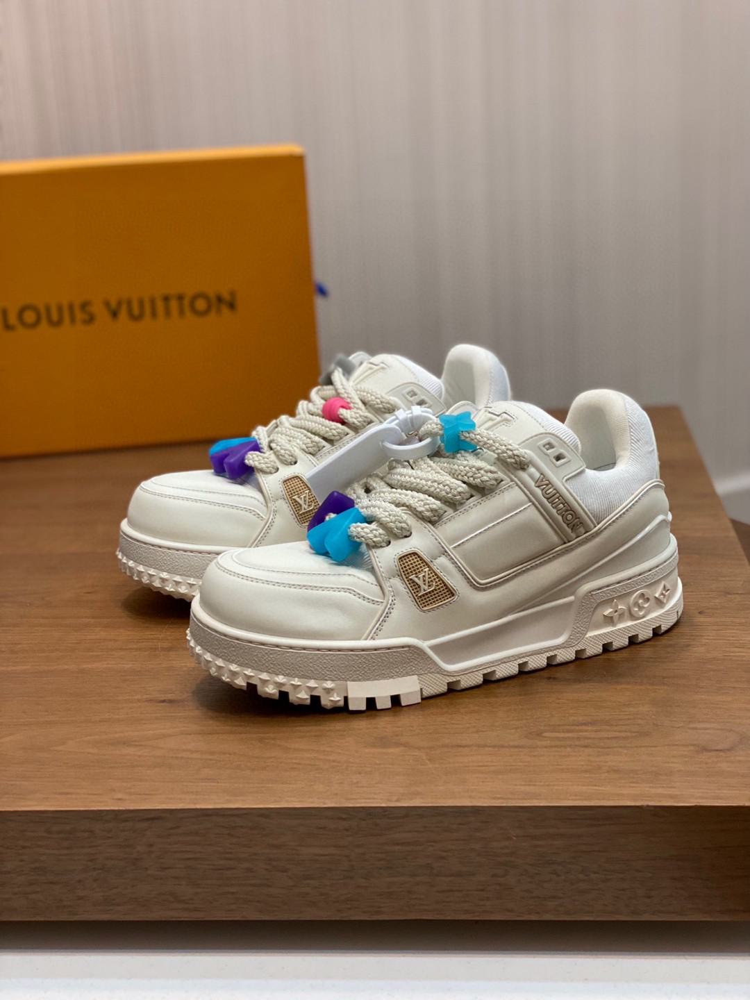 9c21b2f2 Louis Vuitton White Toys Trainer - Image 1