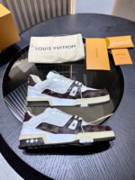 Louis Vuitton Brown Monogran Beige Trainer - Image 3