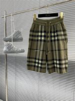 Burberry Rutig Green Shorts #1