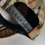 Burberry Rutig Love Hat - Image 3