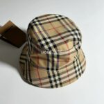 Burberry Rutig Bucket Hat - Image 3