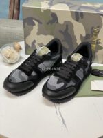 Valentino Garavani Mesh Mesh Camouflage Rockrunner Sneaker - Image 2