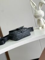 Louis Vuitton Getaway Messenger Monogram Canvas - Image 4