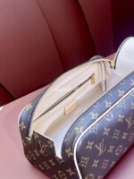 Louis Vuitton Damier Bag - Image 3
