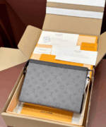 Louis Vuitton Pochette Voyage