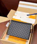 Louis Vuitton Pochette Voyage