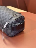 Louis Vuitton Toiletry Pouch Damier - Image 6