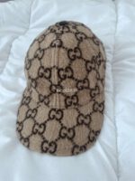 Gucci GG C
Wool Limited Edition Beige Hat