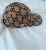 Gucci GG C
Wool Limited Edition Beige Hat - Image 2