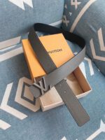 Louis Vuitton  Reversible Taurillon Belt - Image 3