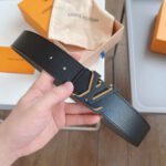 Louis Vuitton Initials Reversible Black Belt