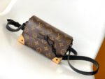 Louis Vuitton Streamer Wearable Wallet