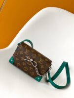 Louis Vuitton Streamer Wearable Wallet
