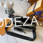 Louis Vuitton Trio Messenger Bag - Image 4