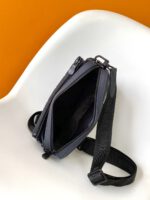 Louis Vuitton Trio Messenger Bag - Image 4