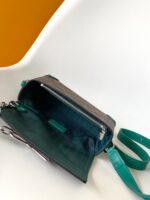 Louis Vuitton Streamer Wearable Wallet - Image 4