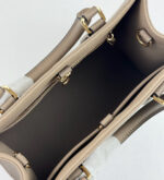 Louis Vuitton OnTheGo MM Tote Bag - Image 4